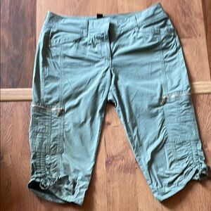 White House Black Market Green Cargo Shorts Relaxed Fit